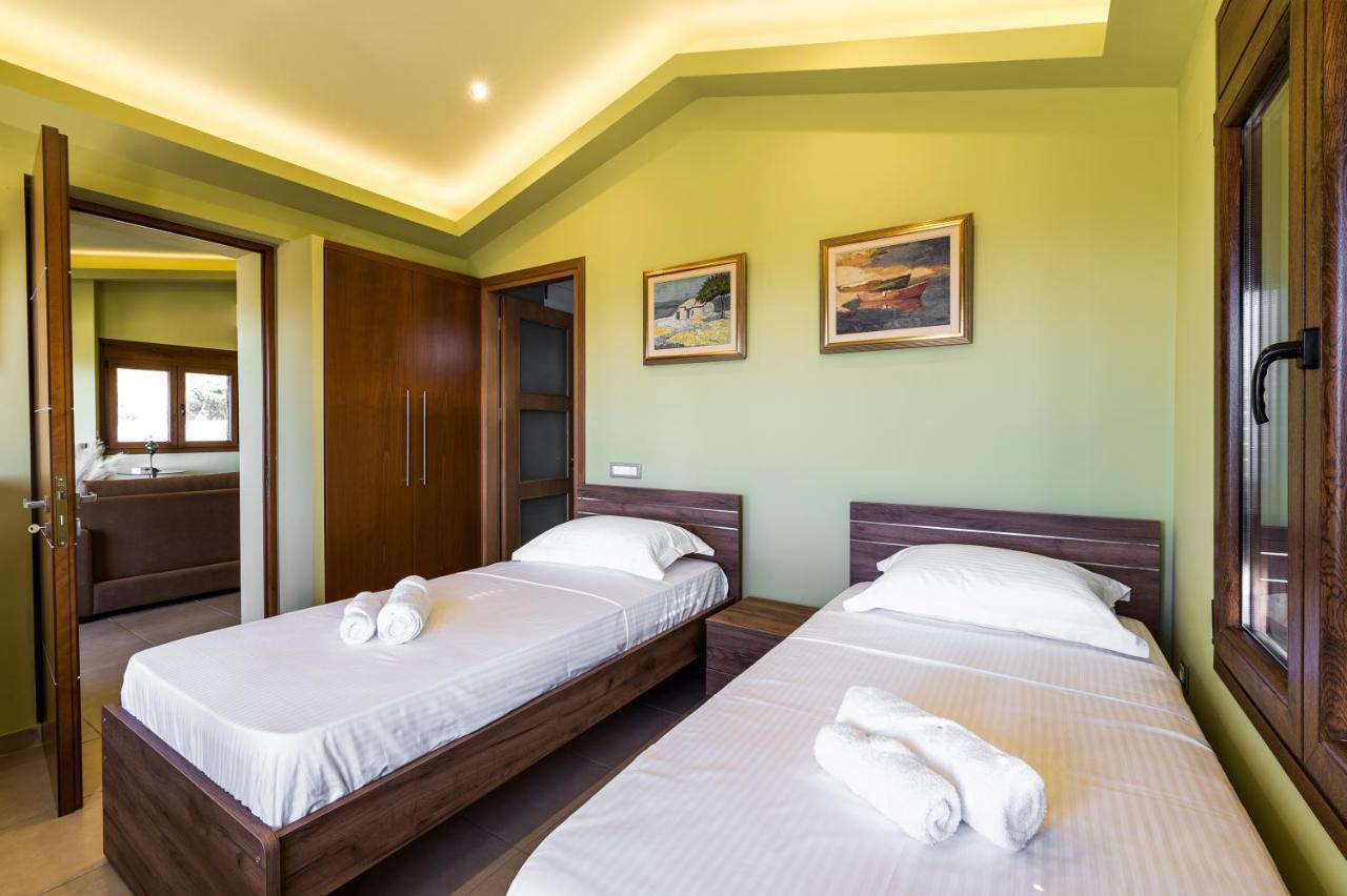 La Casa Verde Epano Dris Bagian luar foto